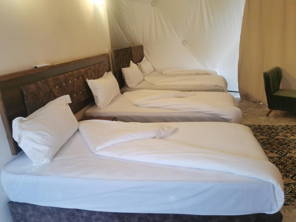 Rum Titanic Camp Wadi Rum Exterior photo